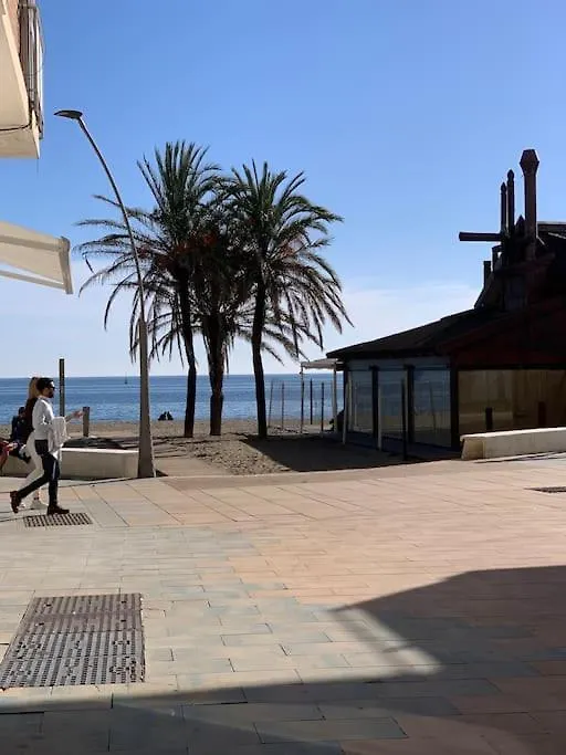 アパート Beachfront Estepona Center スペイン